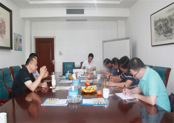 桐乡市副市长朱伟强一行莅临公司考察调研