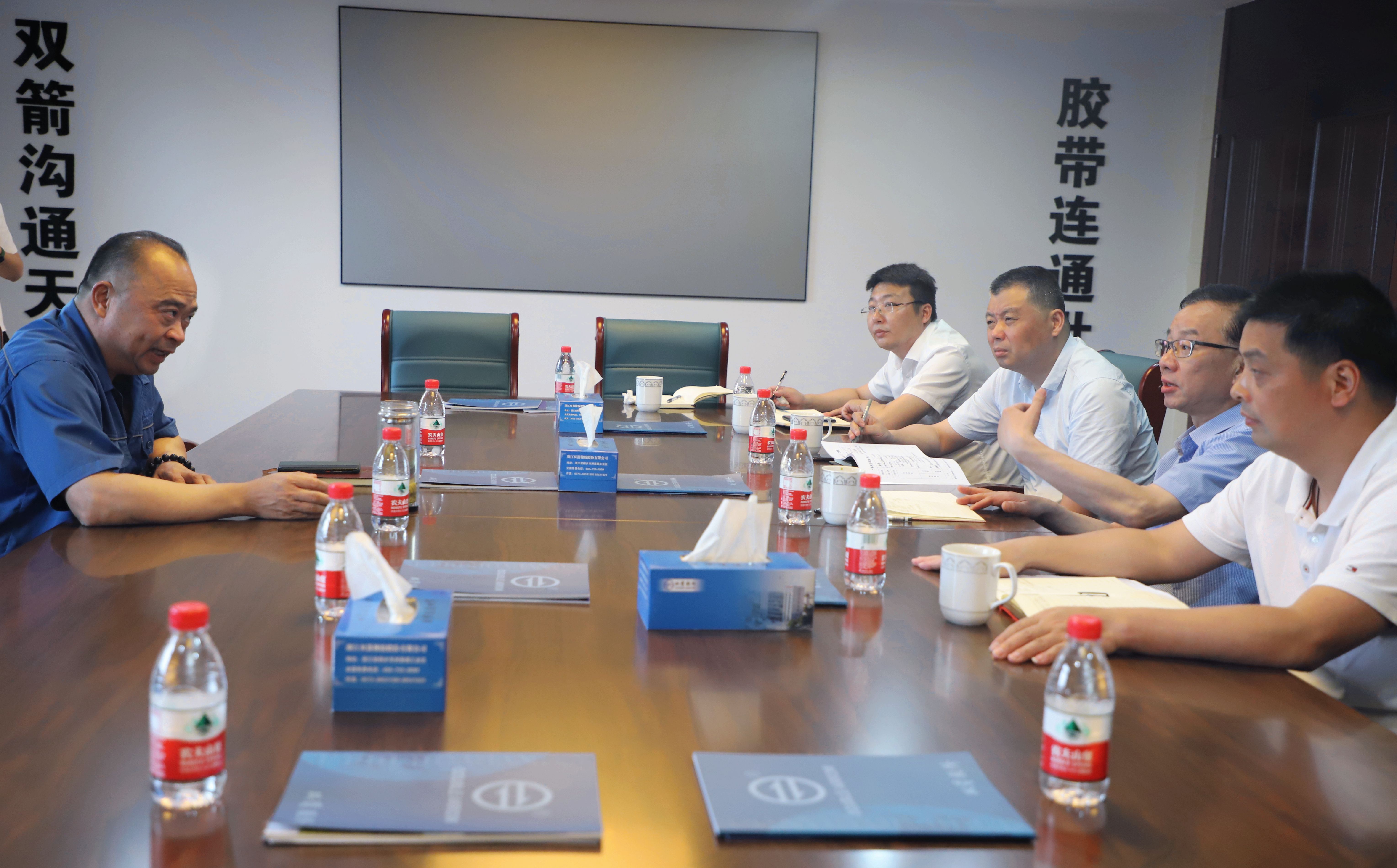 市人大常委会主任潘川弟来我司走访调研